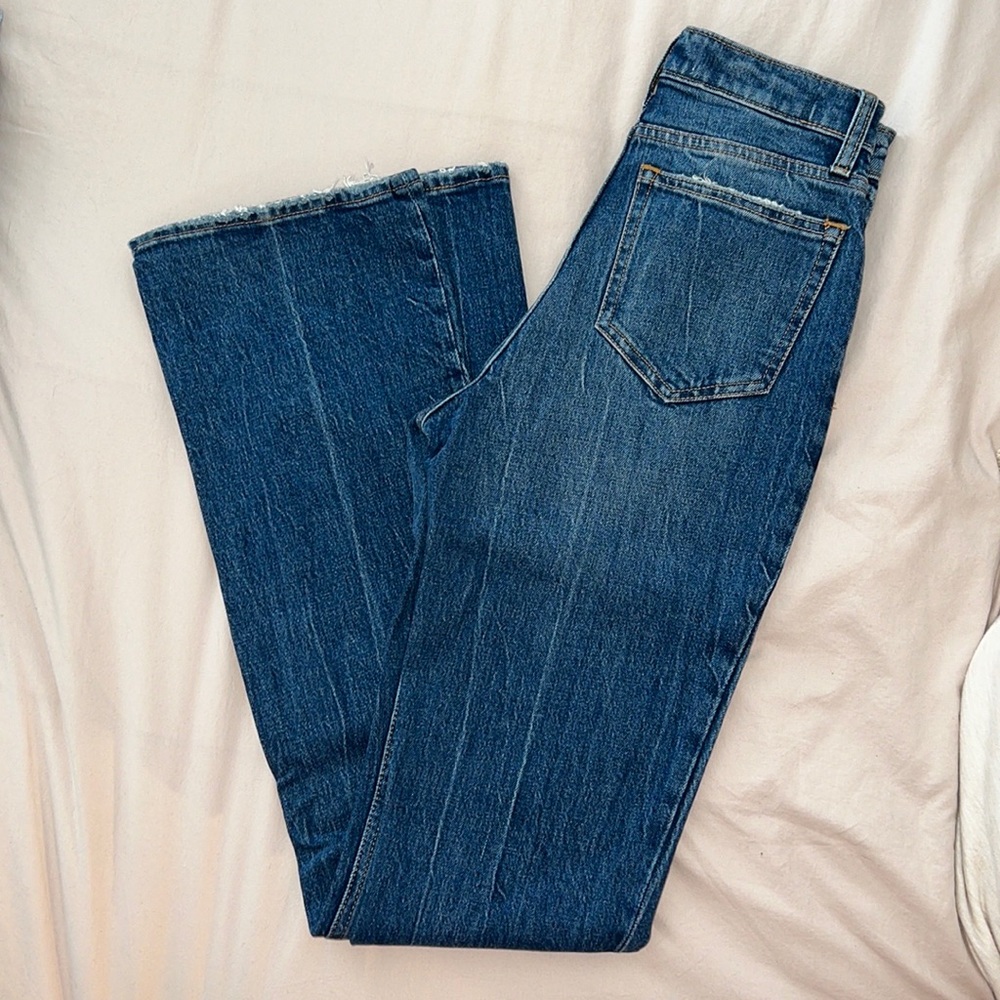 Abercrombie & Fitch the ‘70s Vintage Flare Ultra High Rise Jean